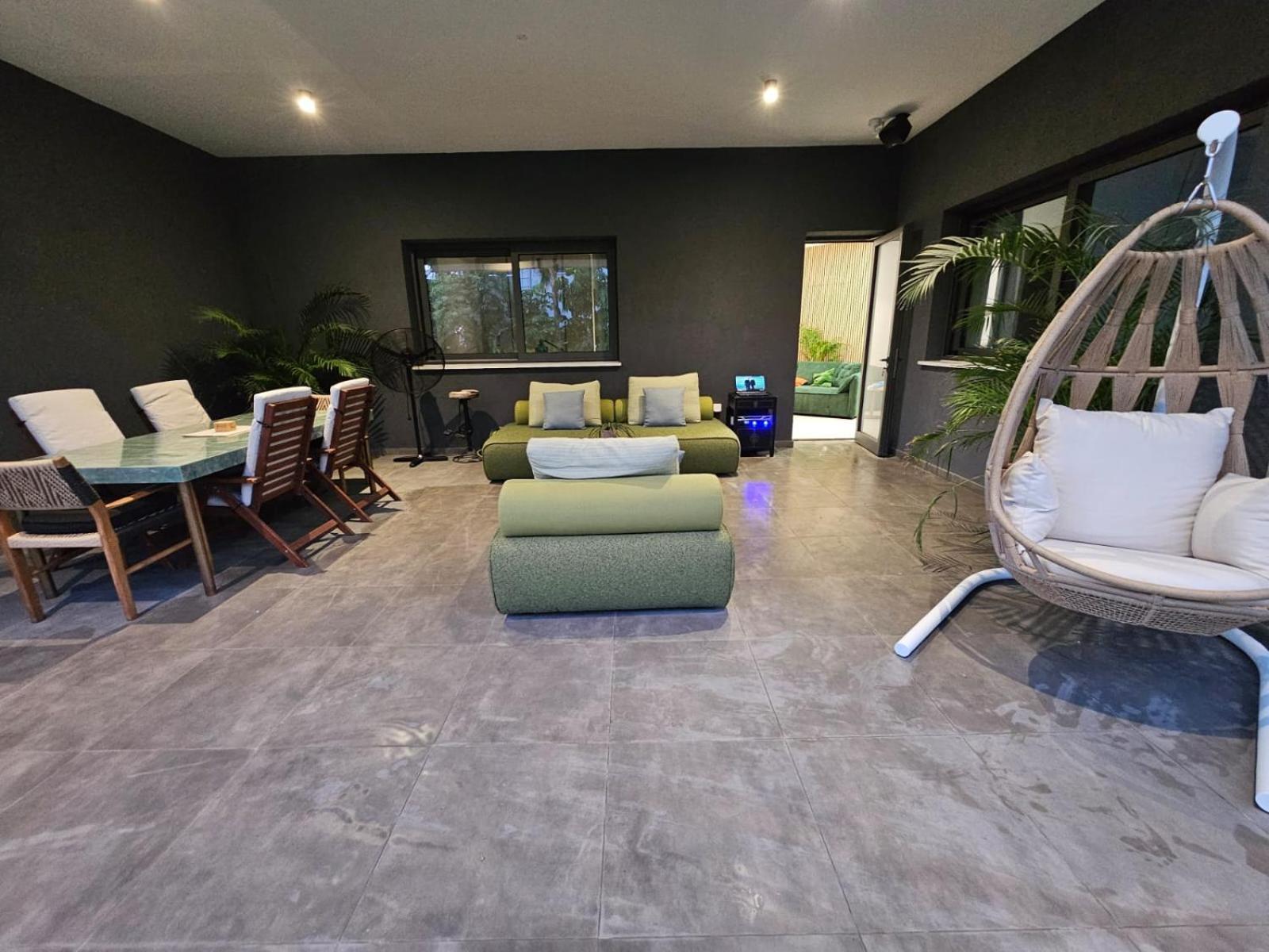 Villa Tg New Luxury Private - Heated Salty Swimming Pool, Outdoor Jacuzzi, Sauna, Exotic Garden