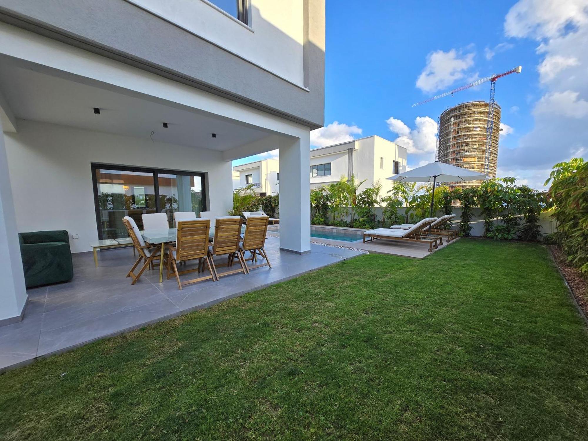 Tg New Luxury Private - Heated Salty Swimming Pool, Outdoor Jacuzzi, Sauna, Exotic Garden Villa Limassol
