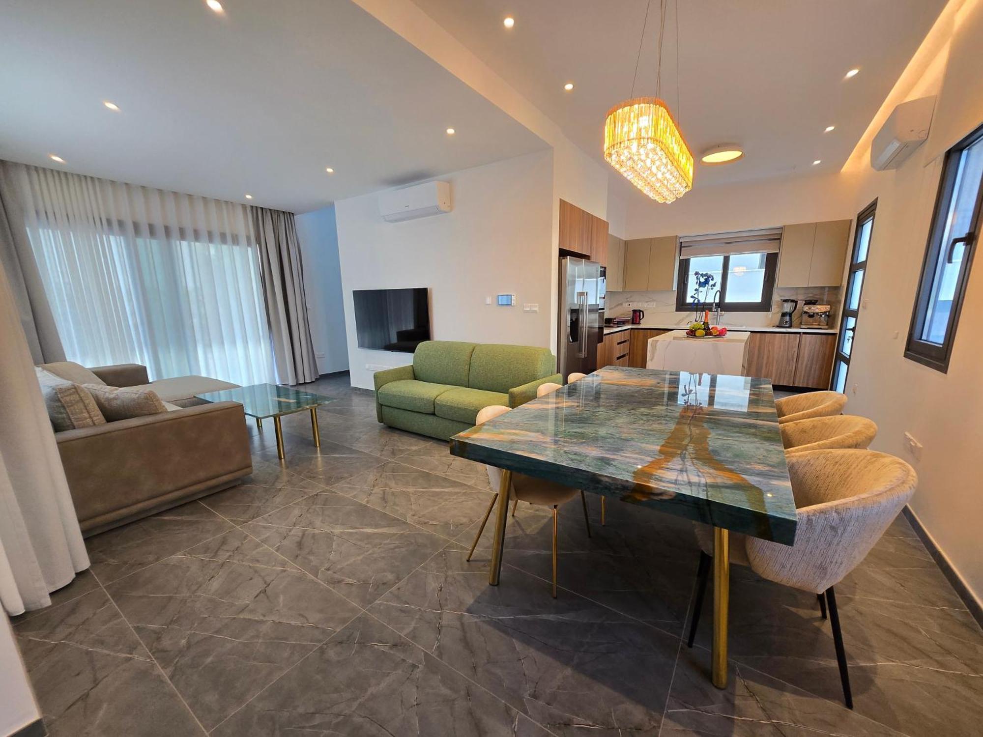 Villa Tg New Luxury Private - Heated Salty Swimming Pool, Outdoor Jacuzzi, Sauna, Exotic Garden Limassol